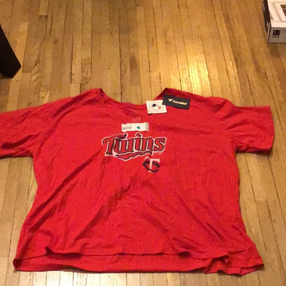 Red Minnesota Twins t-shirt